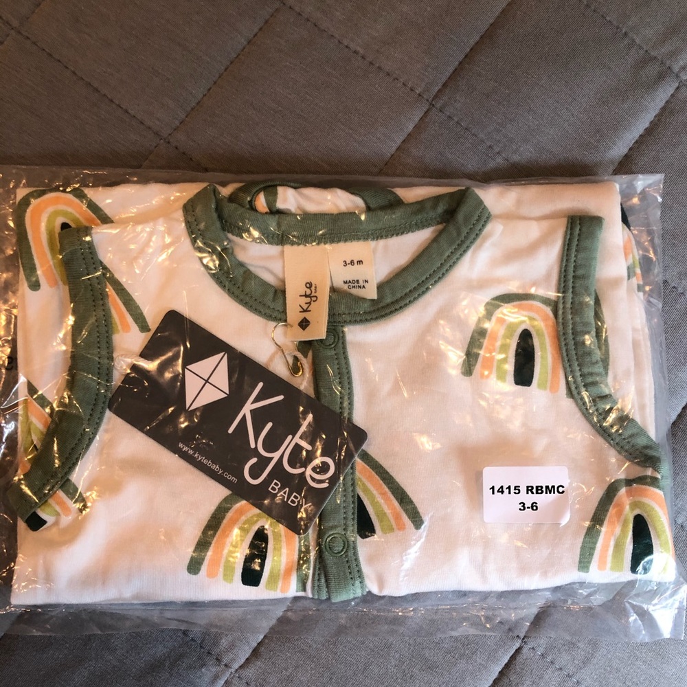 NWT Kyte matcha rainbow sleeveless snap romper